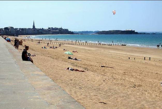 Joli T3, Gare & Plages A Proximite Saint-Malo Luaran gambar